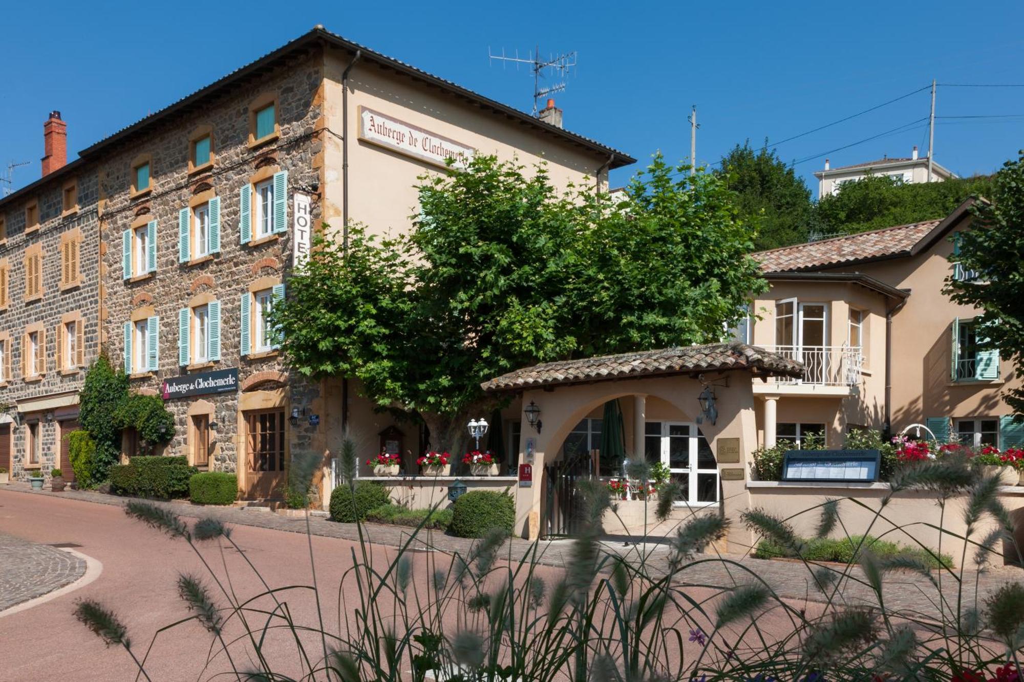 Auberge De Clochemerle Vaux-en-Beaujolais Buitenkant foto