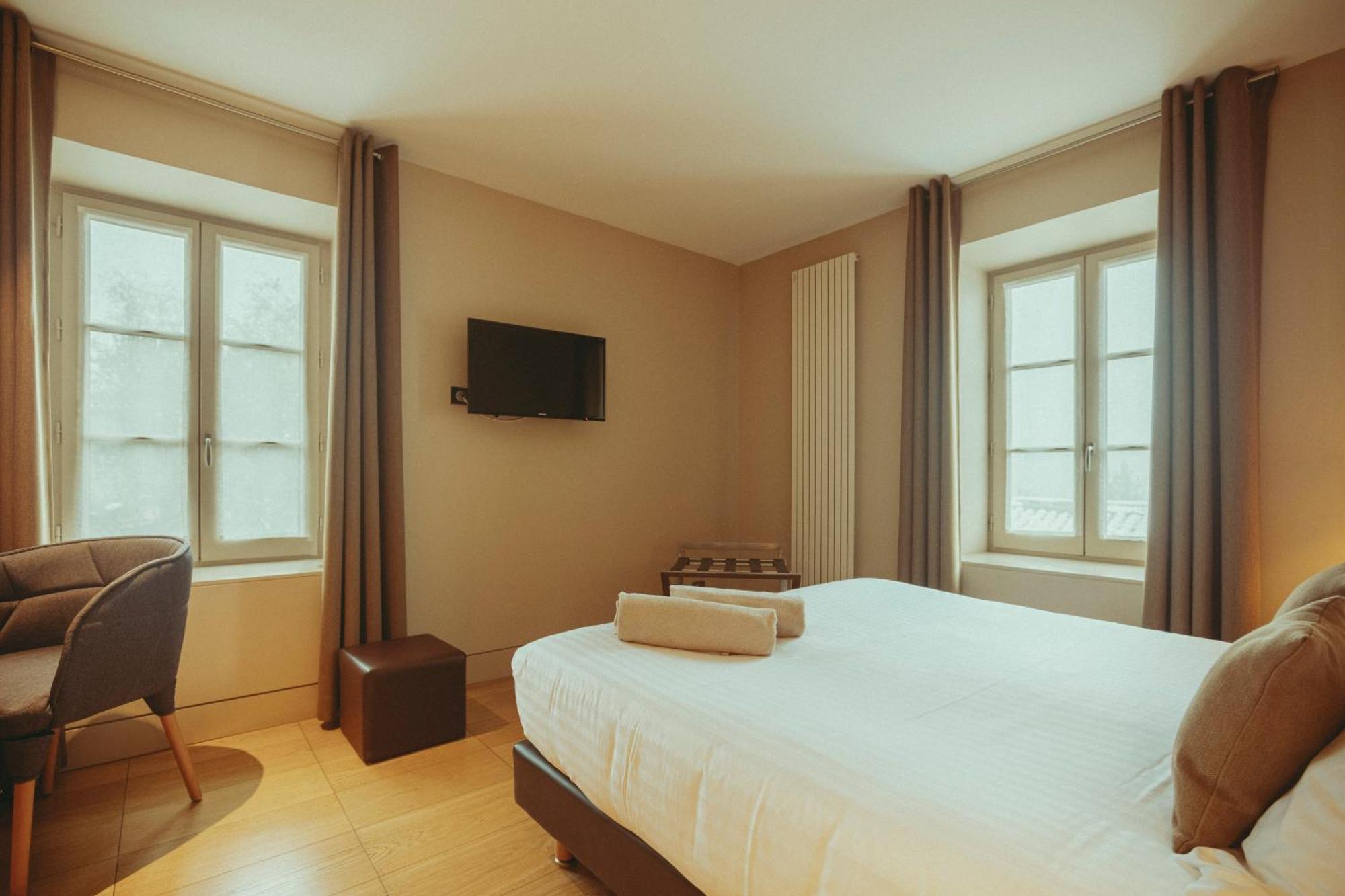Auberge De Clochemerle Vaux-en-Beaujolais Kamer foto
