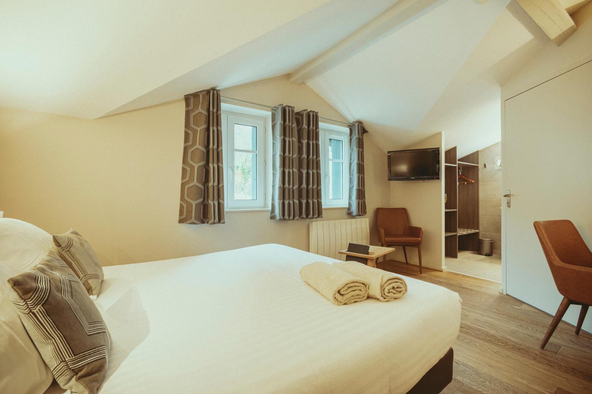 Auberge De Clochemerle Vaux-en-Beaujolais Kamer foto