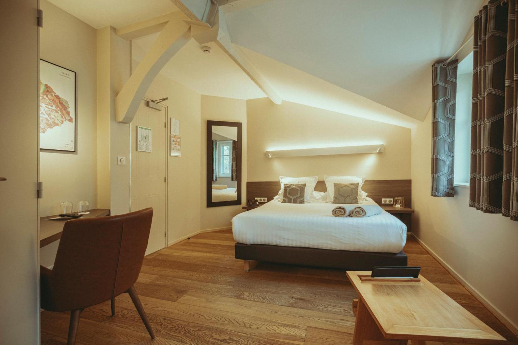 Auberge De Clochemerle Vaux-en-Beaujolais Kamer foto
